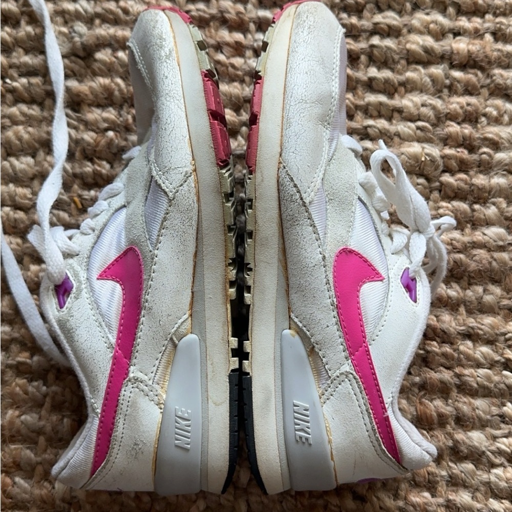 Vintage Nike White and Pink Sneakers